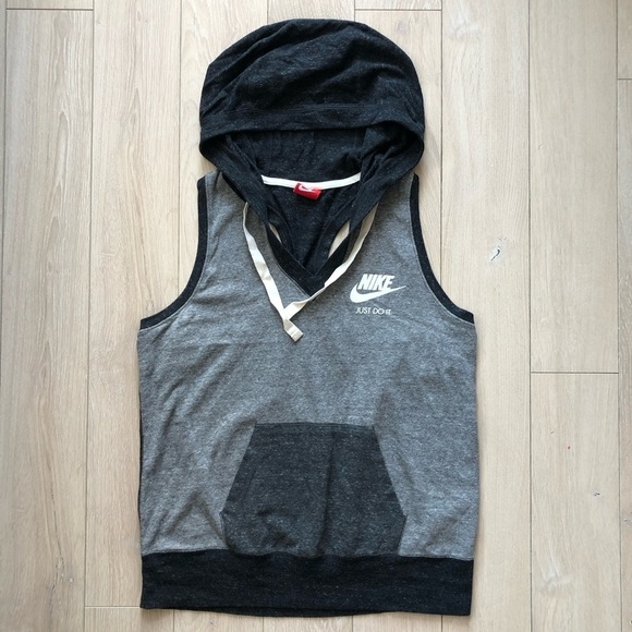 Nike Tops - Nike Racerback Hooded V Neck Tank Top in Grey Size L